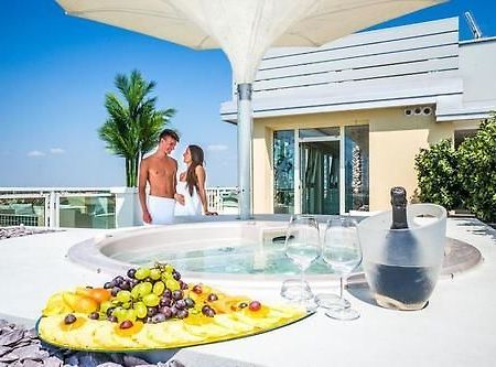 Hotel Colombo Lido di Jesolo Eksteriør billede