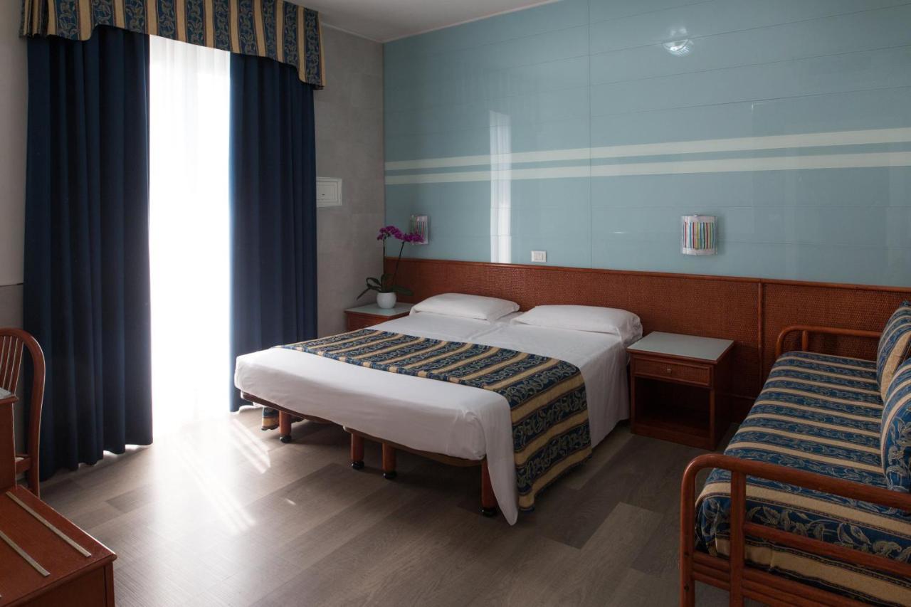 Hotel Colombo Lido di Jesolo Eksteriør billede